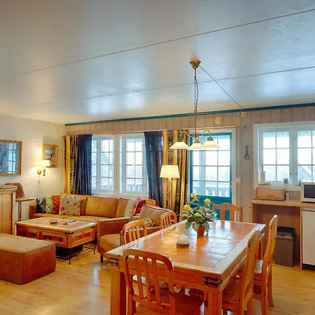 Your Perfect Base In Beitostølen Sleeps 8! Vakantiehuis