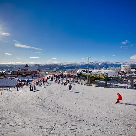 度假居 Your Perfect Base In Sleeps 8! *